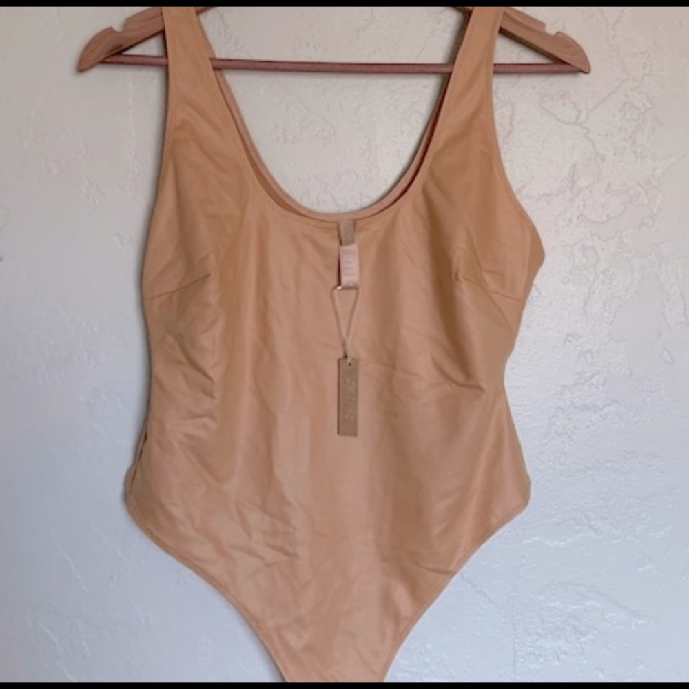 NWT SKIMS wet Jersey bodysuit